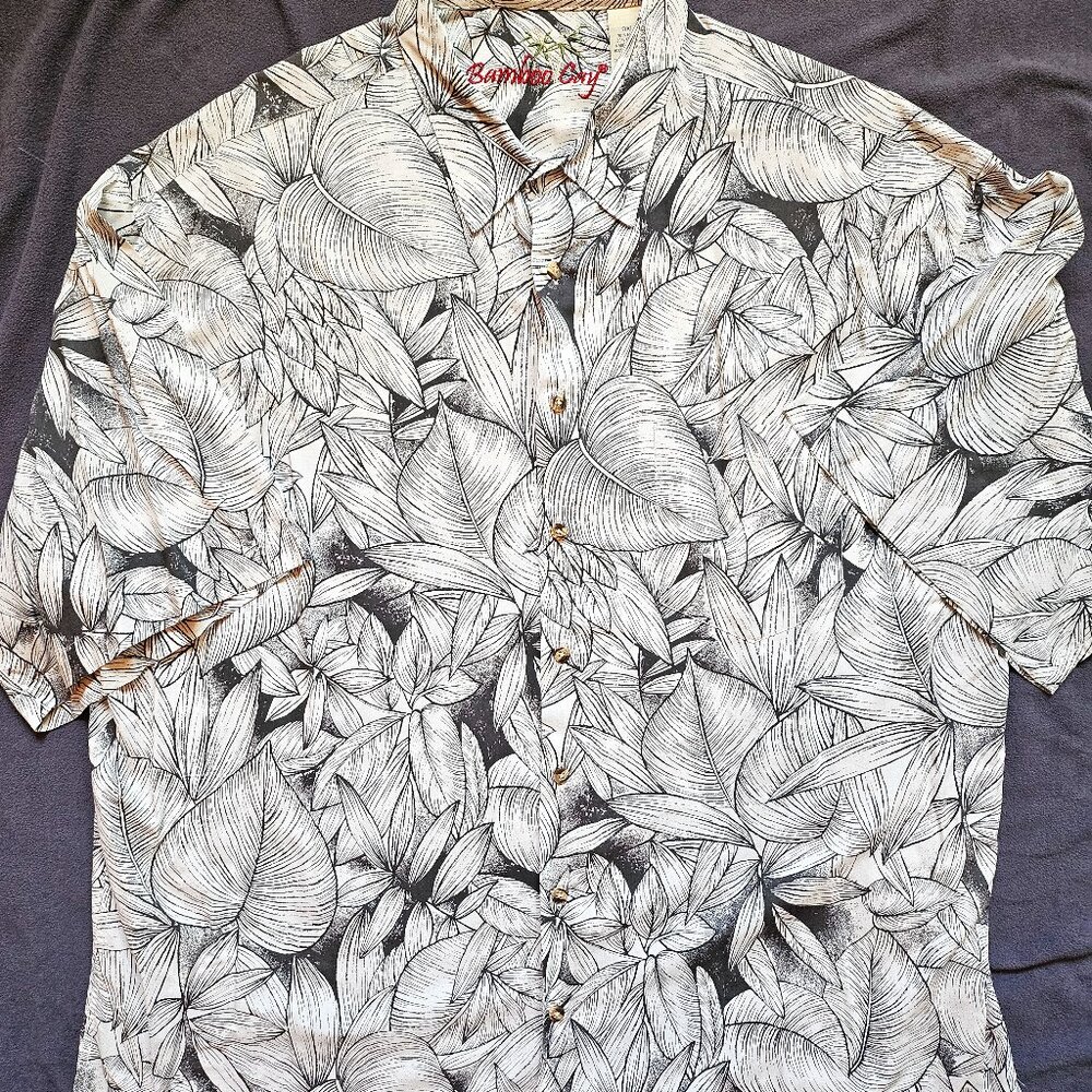 Bamboo Cay XXXL Black and White button down shirt